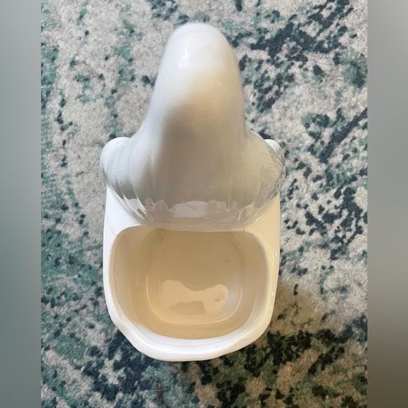 White Mary planter - Picture 3 of 5